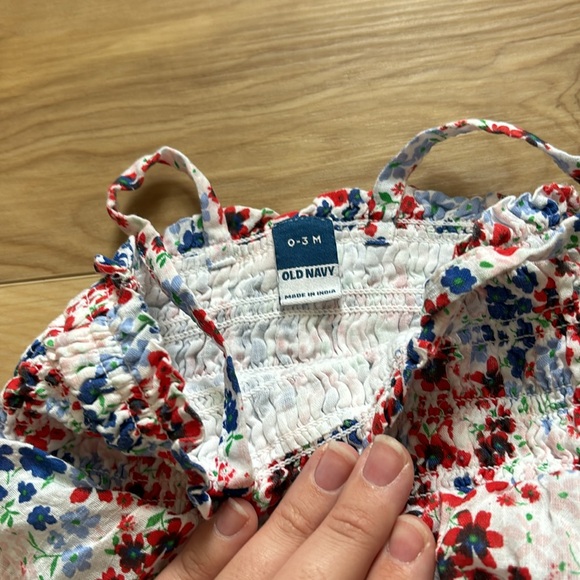 ‼️ SOLD ‼️ Old navy romper size 0-3m - Picture 3 of 5